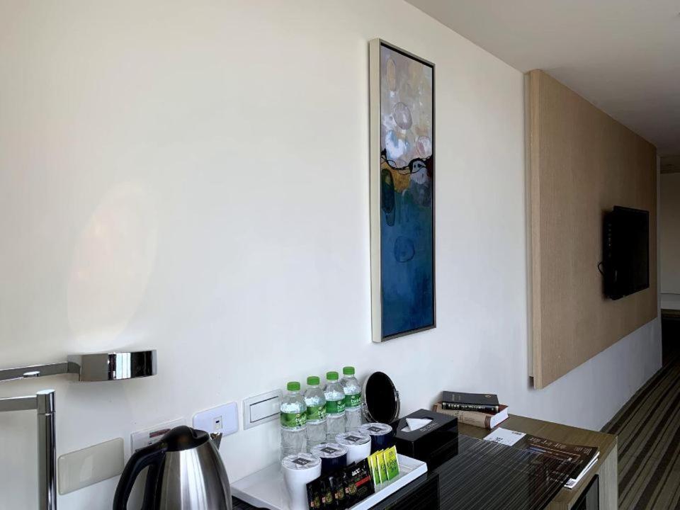 de rěve Express Hotel Chiayi Extérieur photo